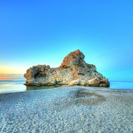شقة Amplio Estudio En Centro Y Playa Victoria 13 مالقة المظهر الخارجي الصورة