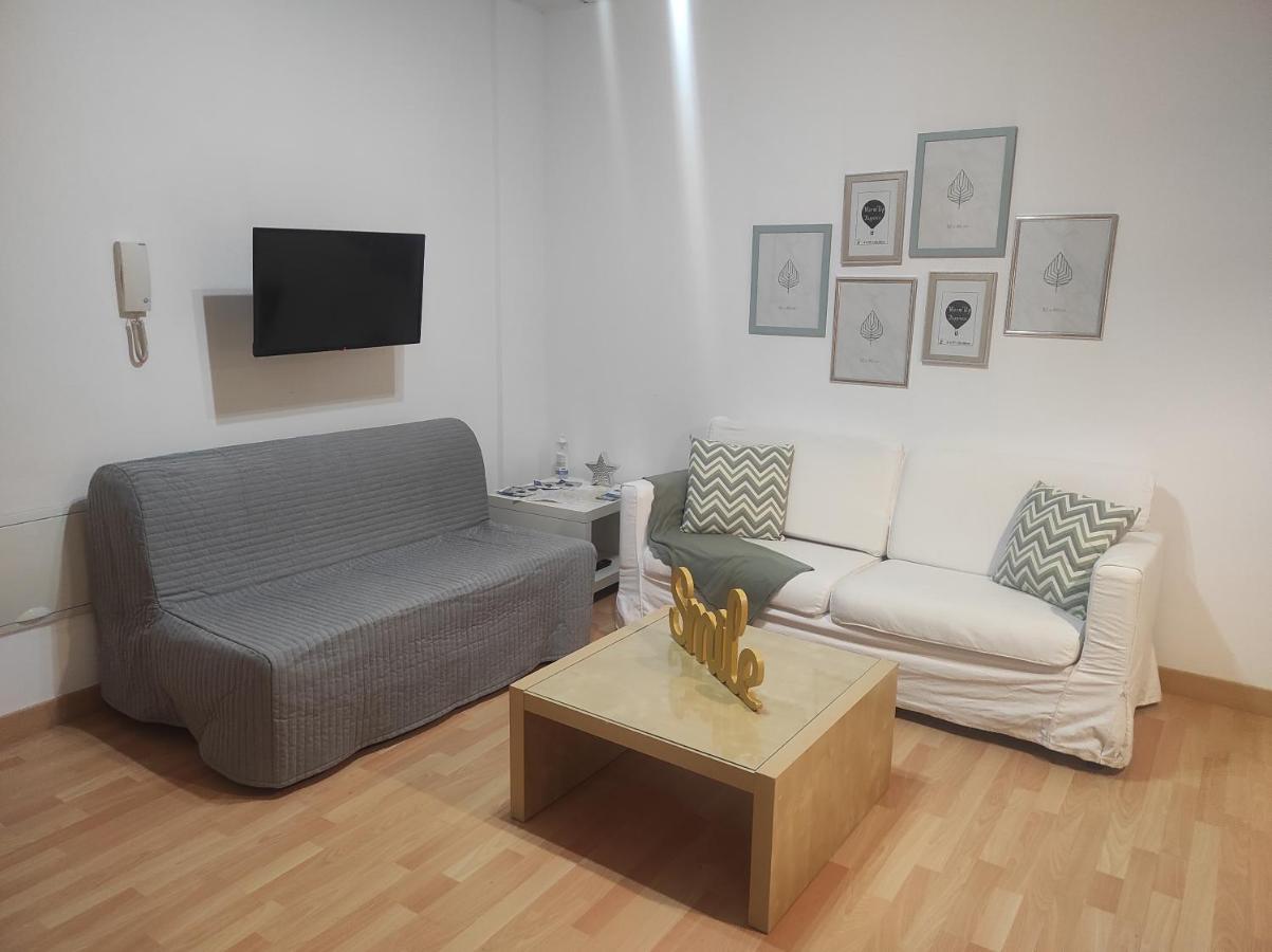 شقة Amplio Estudio En Centro Y Playa Victoria 13 مالقة المظهر الخارجي الصورة